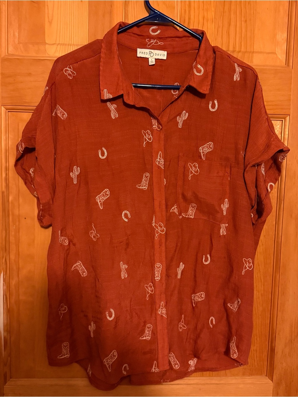 Women's Rust Short-Sleeve Button-Up Shirt
